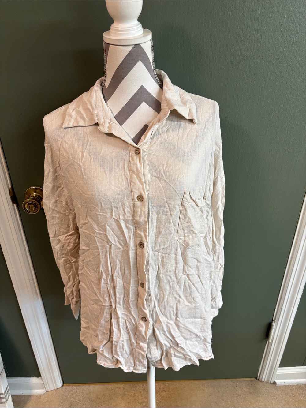 easel Cream Button-Down Long Sleeve Shirt